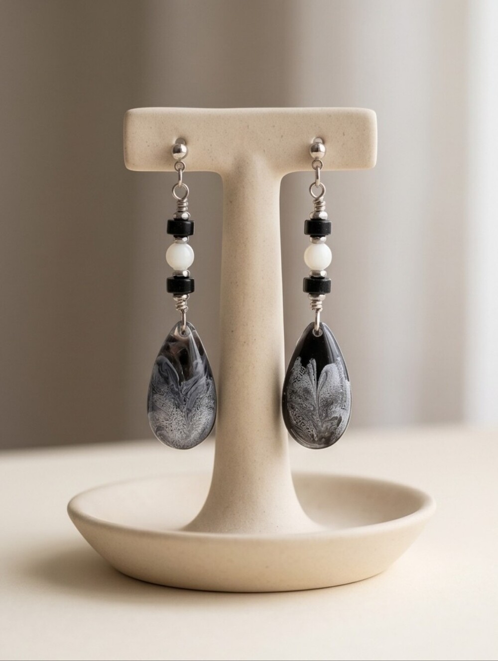 #499 HAND CRAFTED Earrings handcrafted handmade Resin White Black Teardrop